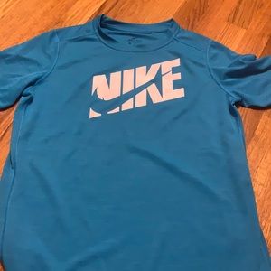 Blue dri-fit nike t shirt